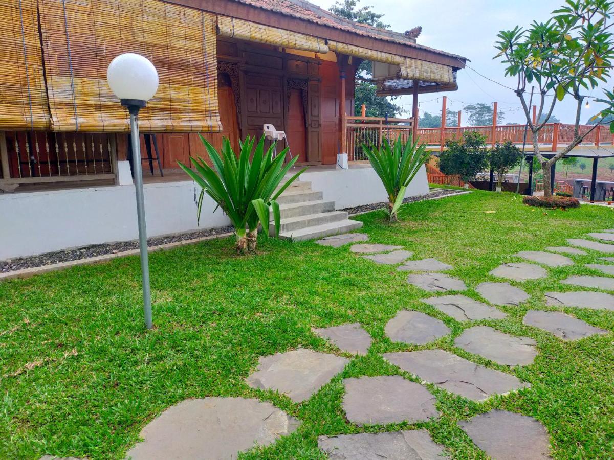 Joglo Kumpul Resort Cangkiran Exterior foto