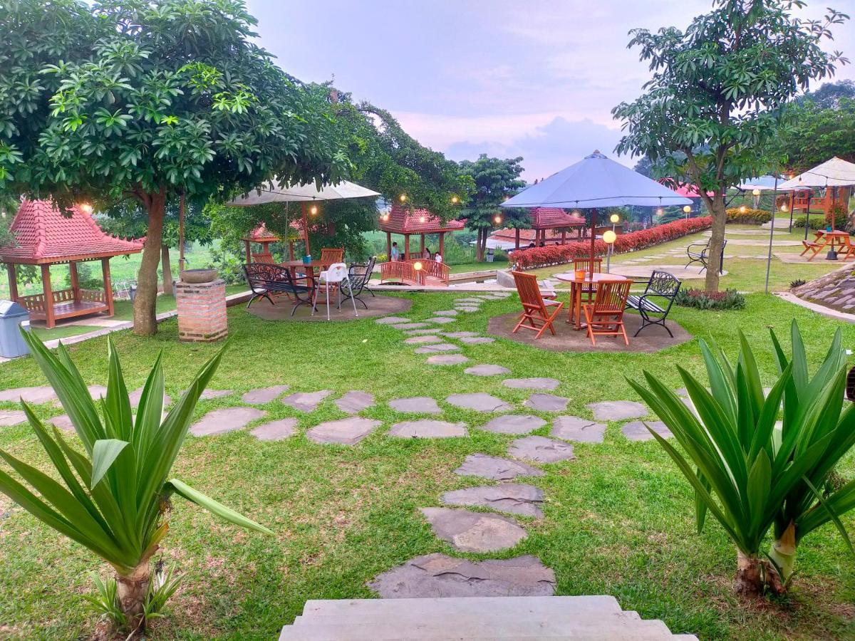 Joglo Kumpul Resort Cangkiran Exterior foto
